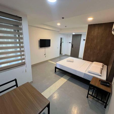 Maine City Residences Tramo Pasay Bagian luar foto