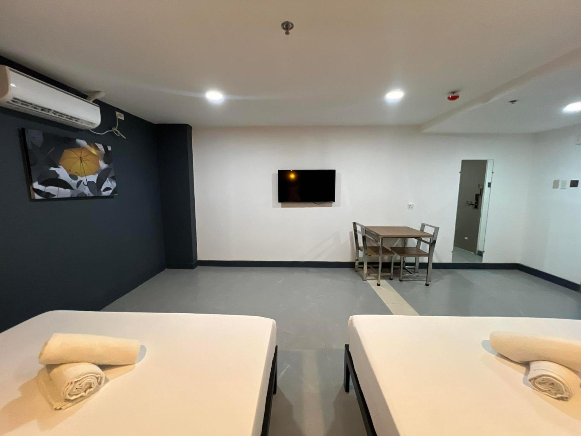 Maine City Residences Tramo Pasay Bagian luar foto