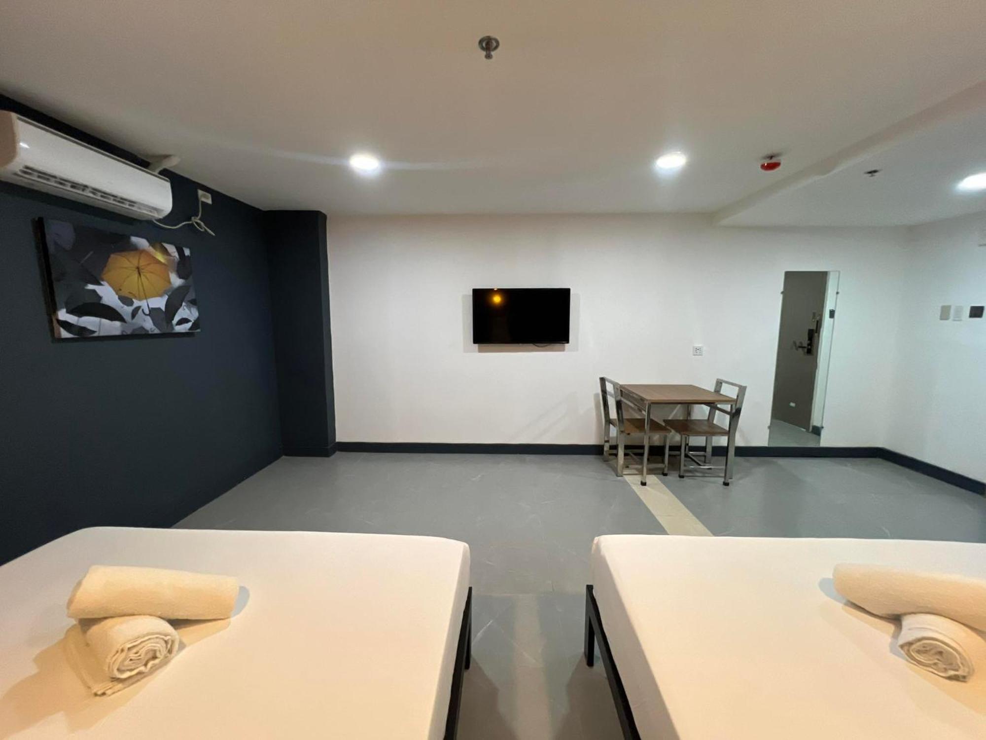 Maine City Residences Tramo Pasay Bagian luar foto