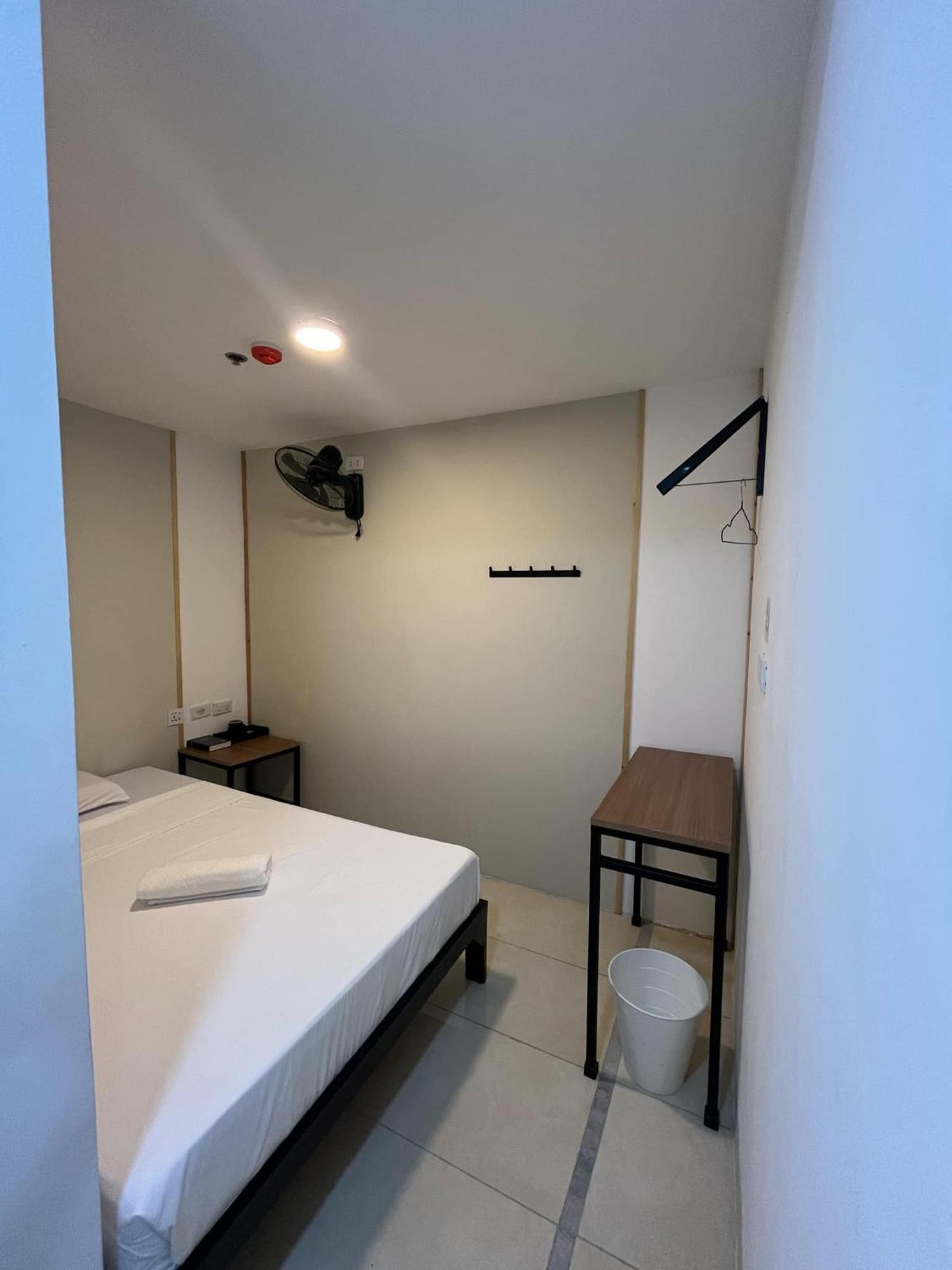 Maine City Residences Tramo Pasay Bagian luar foto