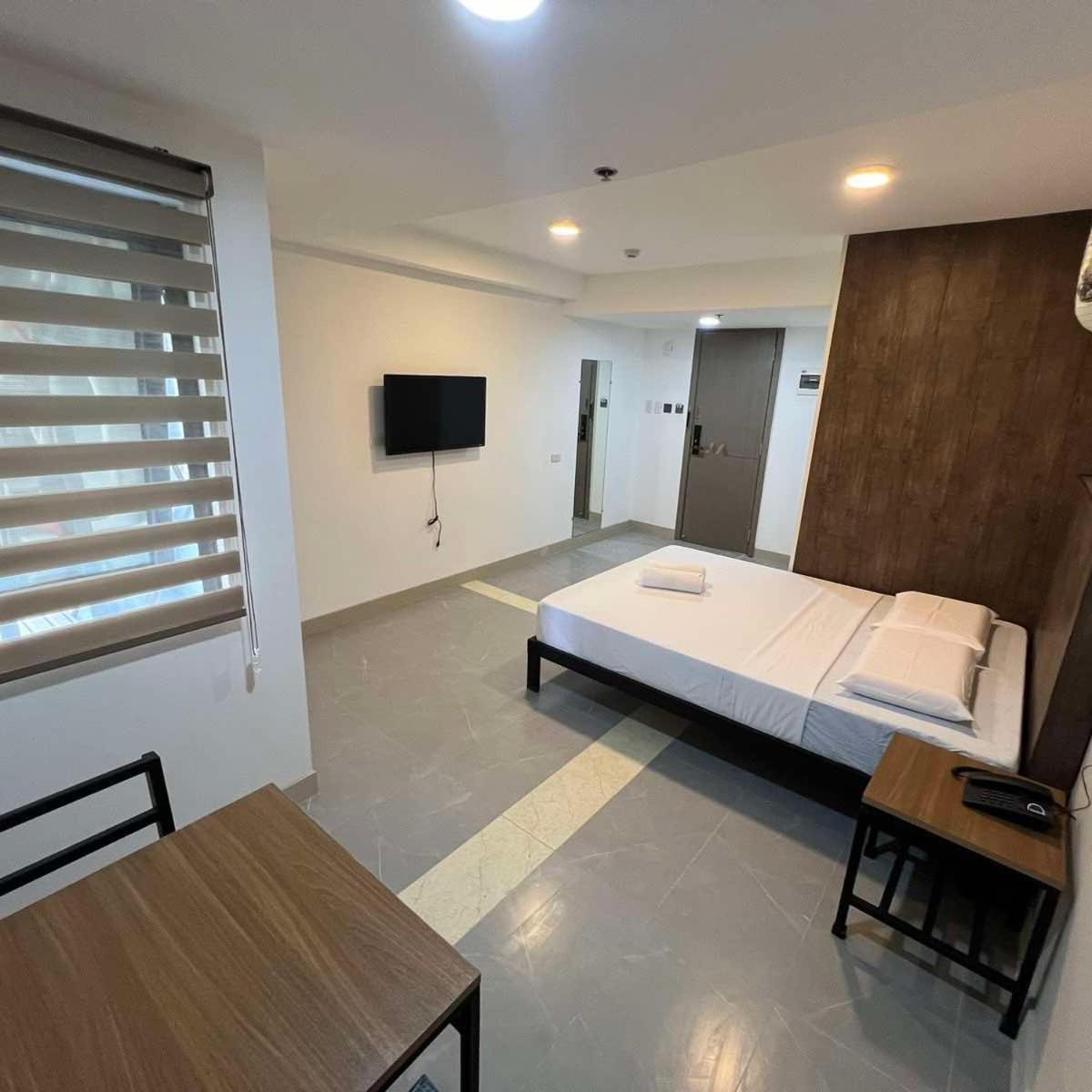 Maine City Residences Tramo Pasay Bagian luar foto