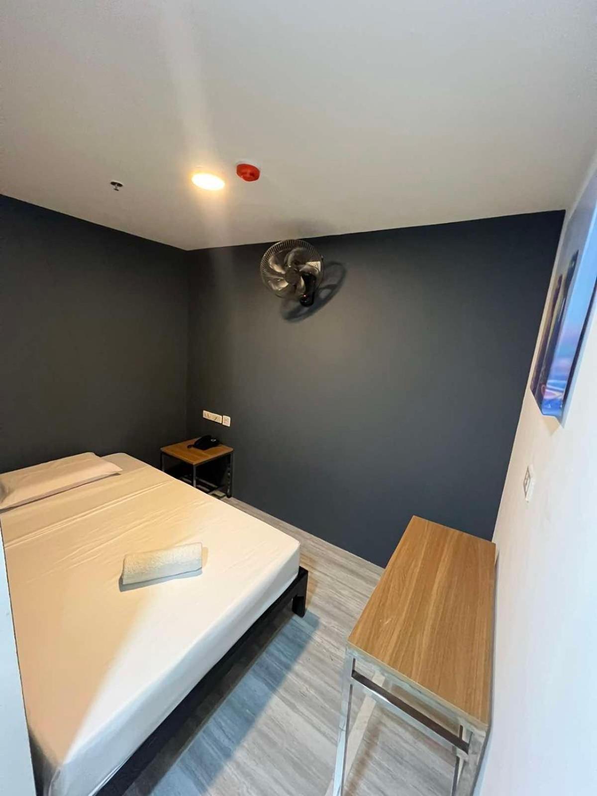 Maine City Residences Tramo Pasay Bagian luar foto